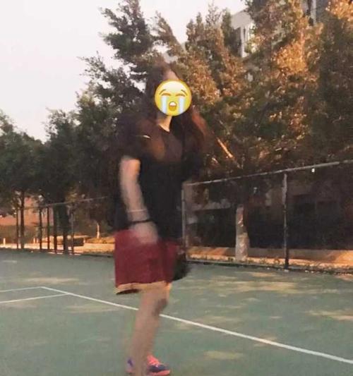 篮球投手跑位技巧（成为全场最出色的投手）