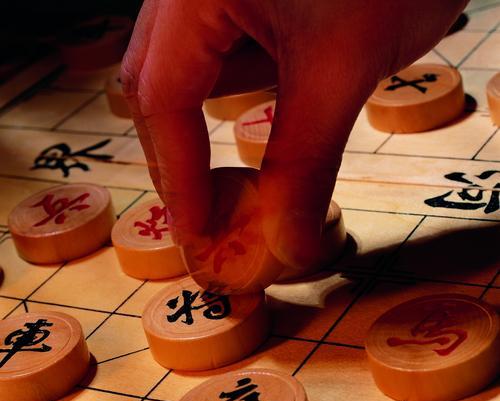 象棋大师的技巧（掌握象棋必备技巧）