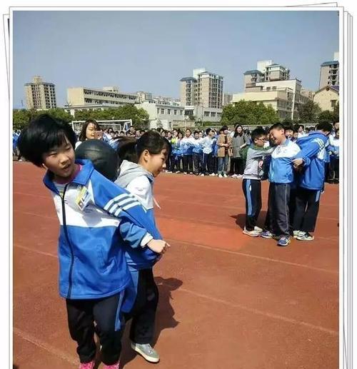 掌握背靠背夹篮球技巧，让你轻松提升得分效率（双人默契合作）