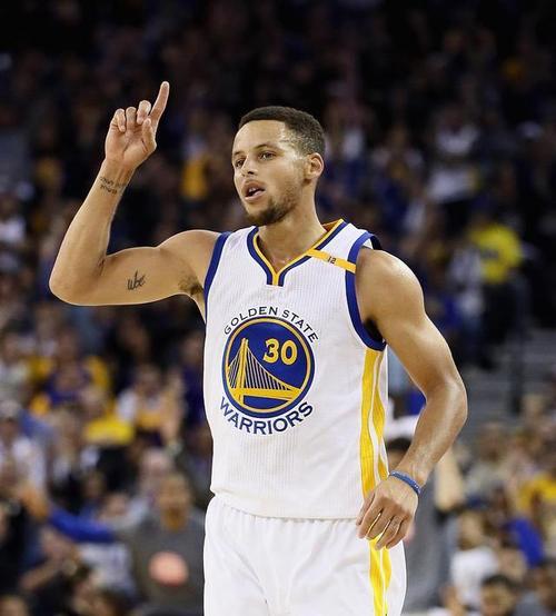 詹姆斯的打野技巧（NBA球员詹姆斯在打野方面的表现和技巧）