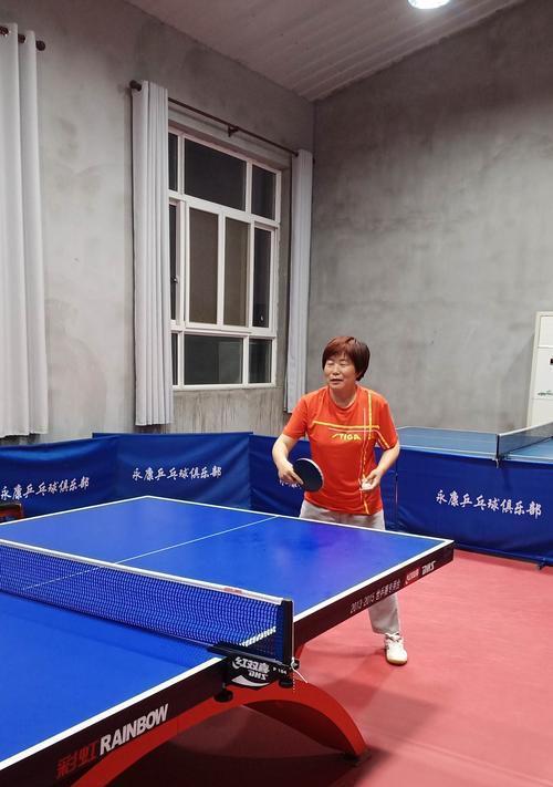 如何掌握竖拍乒乓球拉球技巧？常见错误有哪些？