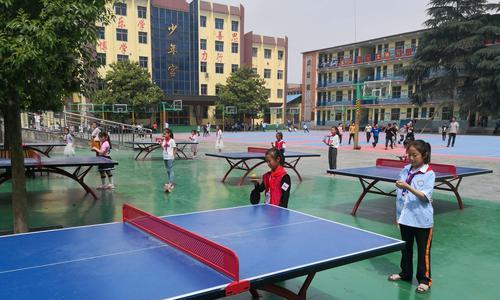 小学乒乓球发球技巧有哪些？如何提高发球准确性？