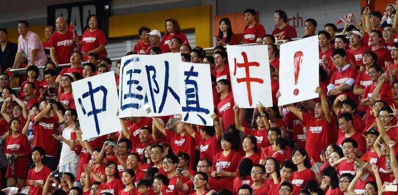 白岩松谈足球技巧有哪些？如何提升足球技巧？