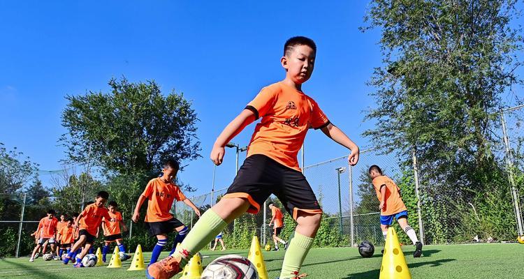 足球跑动带球技巧有哪些？如何提高带球效率？