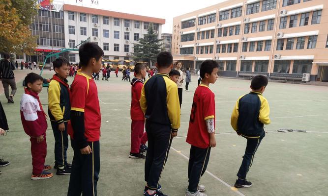 足球配合训练技巧讲解教学？如何提高球队默契度？