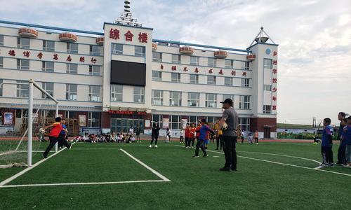 足球扑救守门技巧大全？如何提高守门员的扑救效率？