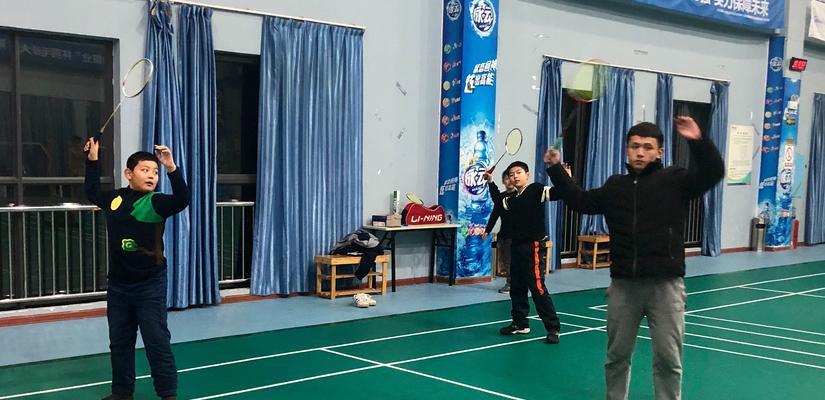 5个人打羽毛球技巧有哪些？如何提高团队配合效率？