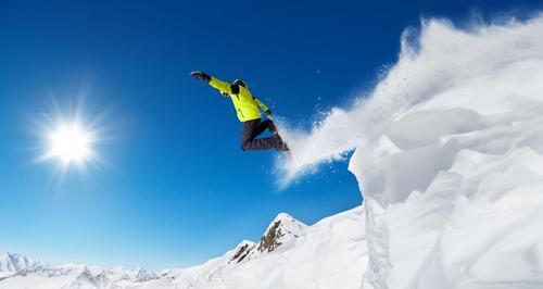 滑雪年终总结怎么写？有哪些技巧可以简短总结？