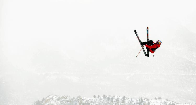 滑雪竞速板入门技巧教程？如何快速掌握滑雪竞速板？