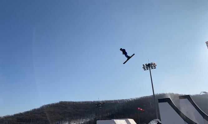 自由式滑雪空中技巧规则是什么？比赛评分标准有哪些？