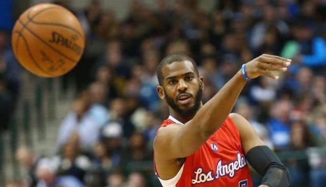 NBA技巧控卫的秘密（揭秘控卫的基本技能和训练方法）