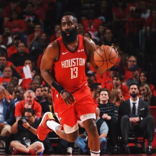 NBA十大经典技巧排名是怎样的？这些技巧如何影响比赛结果？