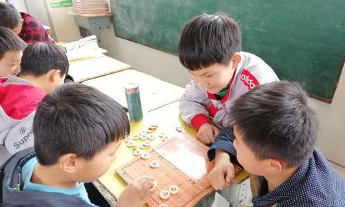 象棋旋风开局必胜技巧（官马联合快速发展视野开阔）