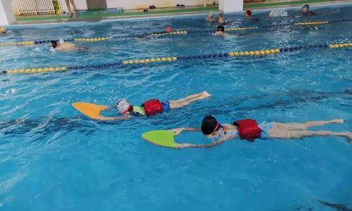 为什么蛙泳换气多了会吸不进气（蛙泳呼吸难题揭秘）