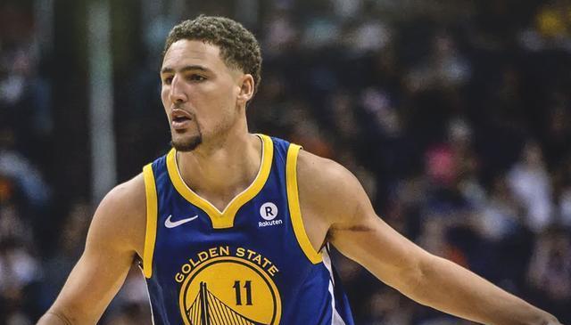 如何在NBA自由市场中成为篮球大师（精通自由市场技巧的关键与秘诀）