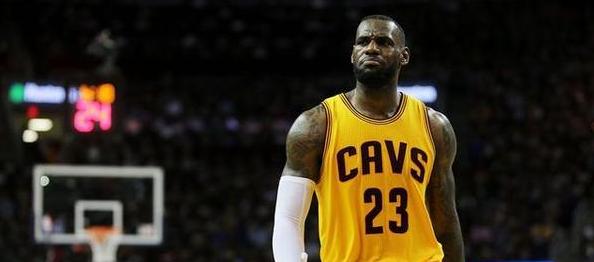 NBA明星的精湛球技与篮球技巧（教你如何像NBA球员一样掌握运球合球投篮技巧）