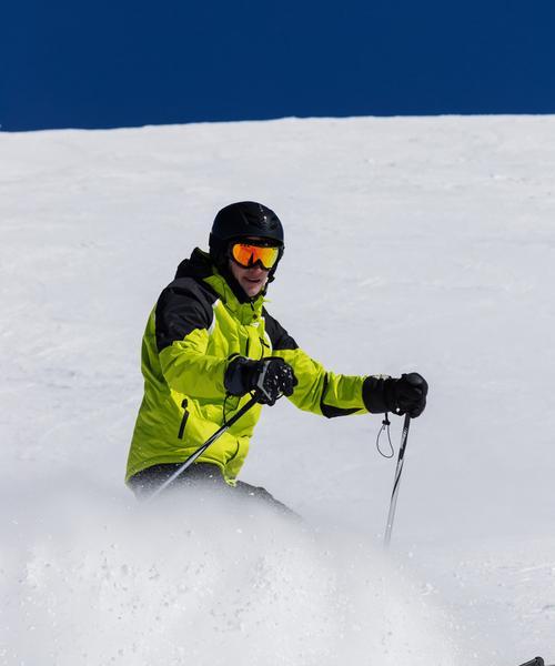 单板高山滑雪技巧有哪些？如何快速掌握单板滑雪？