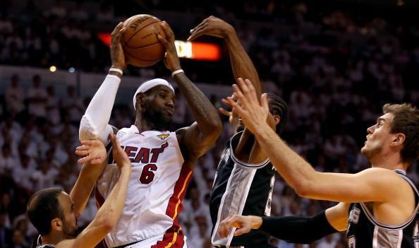 揭秘NBA巨星伦纳德的防守技巧（全面解析伦纳德的防守秘籍）