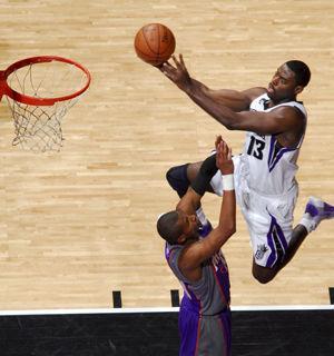 NBA比赛中的高效技巧有哪些？如何快速提升篮球技能？
