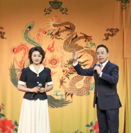 花式足球朝天蹬的技巧是什么？如何掌握这一动作？