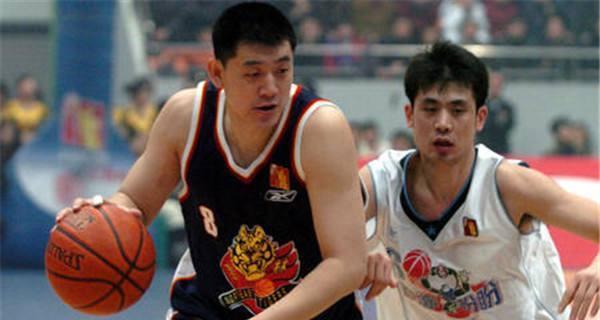 cba一打四技巧是什么？如何在比赛中有效运用？