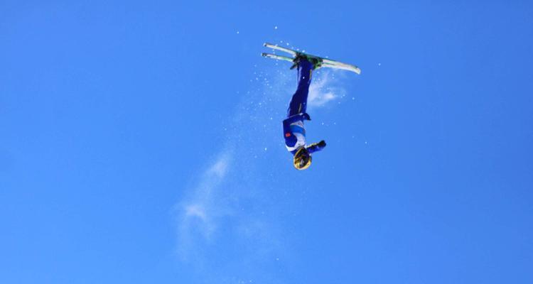 奥运会自由式滑雪女子空中技巧规则是什么？比赛评分标准有哪些？