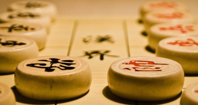 象棋新手必胜攻略（15个实用技巧助你快速提升象棋水平）
