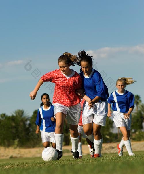 如何掌握足球盘面的十大技巧？这些技巧能帮助你提高胜率吗？