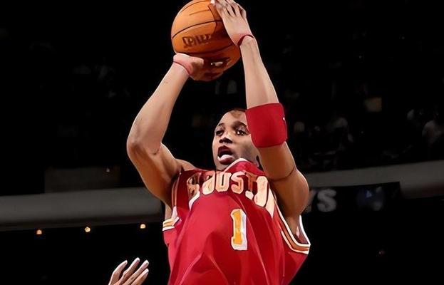 篮球名宿科比的过人技巧（探秘科比独步全场的奥妙）