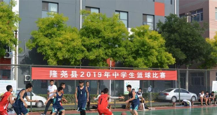 中学生篮球实战技巧（掌握这些技巧）