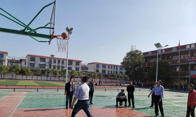 篮球滚球补单技巧全解析（掌握篮球滚球技巧）