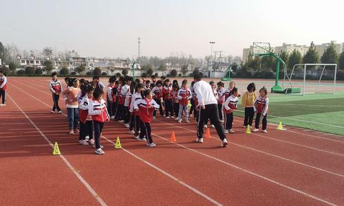 400米跑步如何提高成绩？掌握哪些技巧能更快完成？